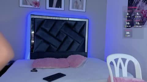 zoe_longhair online show from March 21, 2026, 6:55 pm