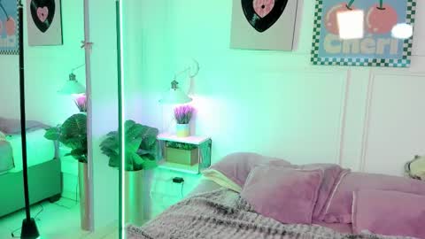 Zoe Lynch online show from March 13, 2026, 11:28 am