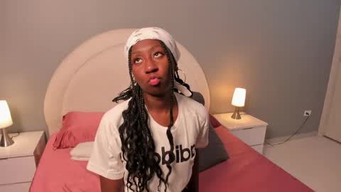 zoe_pinkett online show from March 22, 2026, 3:54 am