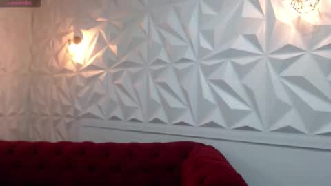 Zoe online show from November 12, 2025, 3:56 pm