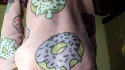 Zoe online show from April 17, 2026, 11:52 pm