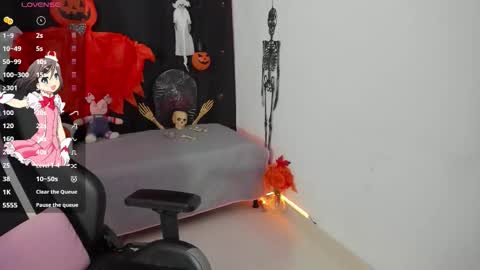 zoe_sullivan_ online show from October 22, 2025, 9:42 am