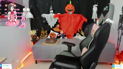 zoe_sullivan_ online show from November 2, 2025, 9:22 am