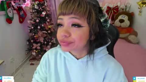 zoe_sullivan_ online show from December 2, 2025, 9:47 am