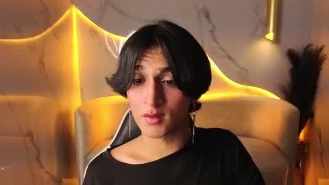 Zoe online show from November 26, 2025, 7:59 pm