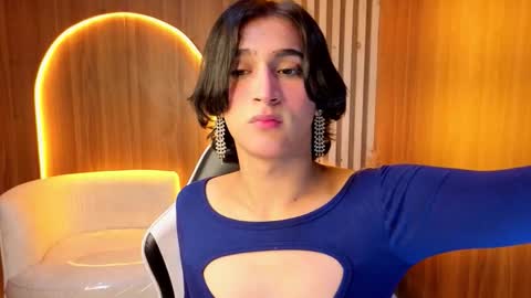 Zoe online show from February 3, 2026, 8:25 pm