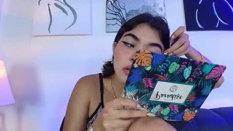 Zoe online show from September 23, 2025, 3:31 am