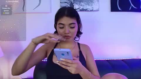 Zoe online show from September 25, 2025, 4:38 am