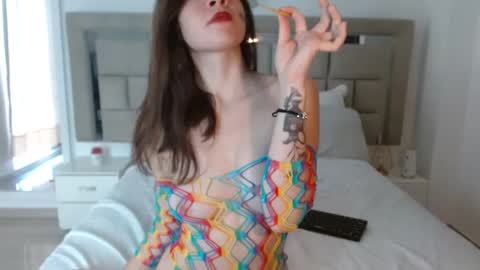 ZOE online show from January 22, 2025, 2:14 pm