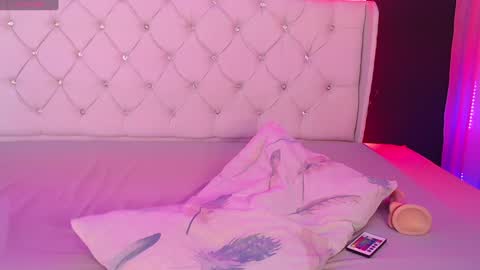 zoe online show from January 14, 2025, 2:53 pm