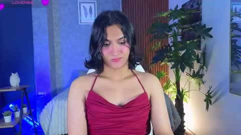 Snapshot of zoee_kiss_ chatting on July 7, 2026, 7:23 am ZOE online show from July 7, 2026, 7:23 am