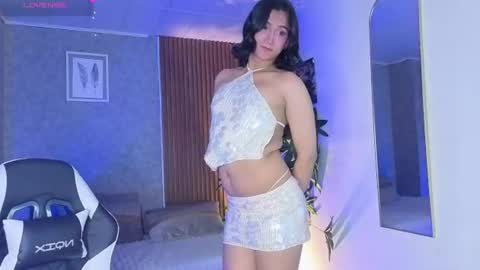Snapshot of zoee_kiss_ chatting on July 10, 2026, 5:34 am ZOE online show from July 10, 2026, 5:34 am