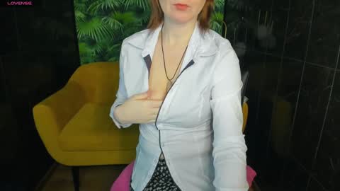 Zoe online show from January 19, 2025, 1:33 pm