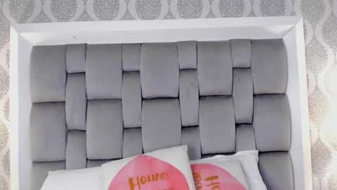 Zoe online show from March 21, 2026, 7:17 pm