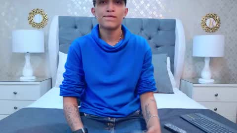 Snapshot of zoekrug chatting on October 24, 2025, 11:50 am Zoe Krug online show from October 24, 2025, 11:50 am
