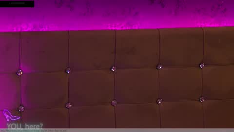 ZoeMesmerize online show from November 10, 2025, 3:49 am