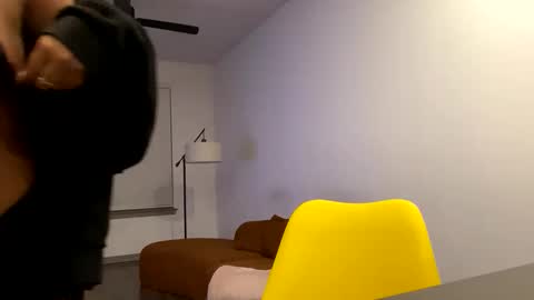 Zoe online show from June 3, 2026, 8:17 am