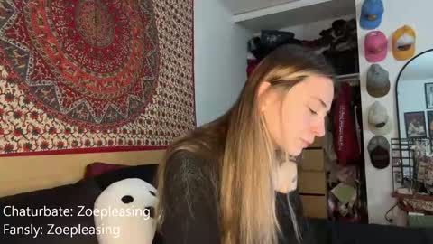 Snapshot of zoepleasing chatting on September 24, 2025, 12:36 am zoepleasing online show from September 24, 2025, 12:36 am