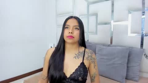 ZoeSwam online show from March 11, 2025, 11:23 am