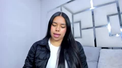 ZoeSwam online show from October 23, 2025, 11:31 am