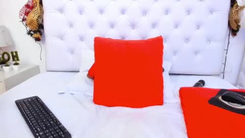 zoeth_ruiz online show from December 29, 2024, 3:13 pm