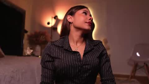 Snapshot of zoevidal_ chatting on May 6, 2026, 11:59 am zoevidal_ online show from May 6, 2026, 11:59 am