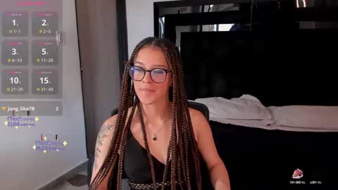 Snapshot of zoewestt chatting on October 8, 2025, 3:09 pm Zoe online show from October 8, 2025, 3:09 pm