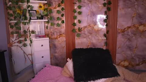 zoey fox  online show from May 14, 2026, 1:12 am