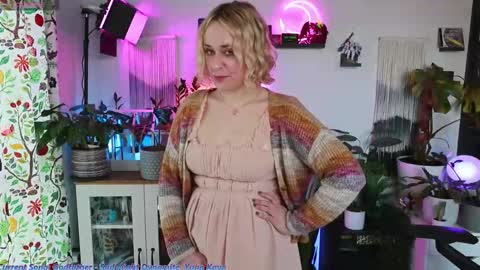 Snapshot of zoeyryan chatting on March 2, 2026, 6:48 pm Zoey Ryan online show from March 2, 2026, 6:48 pm