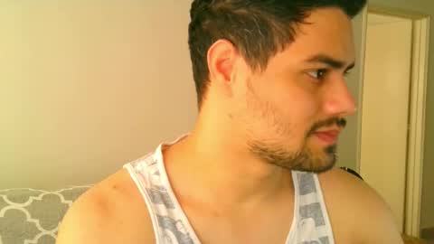 Snapshot of zohan_haidar chatting on December 4, 2025, 7:33 pm ZohanMohamed online show from December 4, 2025, 7:33 pm