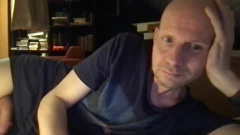 Snapshot of zolexthomas chatting on September 9, 2025, 10:31 pm zolexthomas online show from September 9, 2025, 10:31 pm