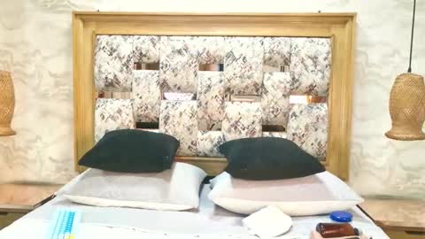 zoley  online show from February 17, 2026, 2:52 am