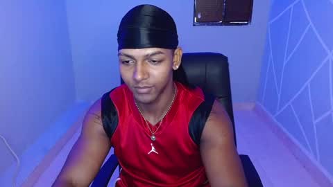 Snapshot of zoriel_derox chatting on April 8, 2026, 1:11 pm Zoriel online show from April 8, 2026, 1:11 pm