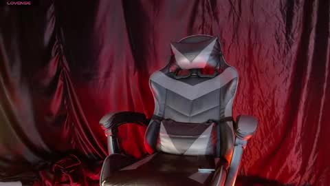 Snapshot of zoriel_derox chatting on May 16, 2026, 6:17 pm Zoriel online show from May 16, 2026, 6:17 pm