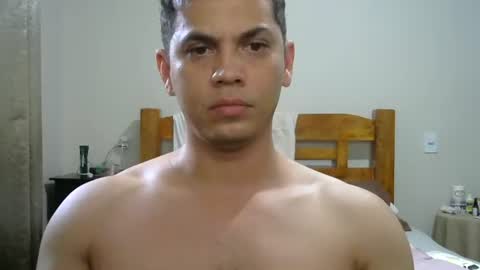 zoro_00 online show from November 30, 2025, 6:12 pm