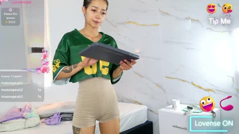 Violeta online show from April 10, 2026, 12:43 pm