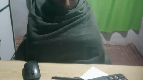 zoyakhan803 online show from February 17, 2025, 3:15 am