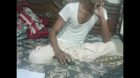 zoyakhan803 online show from October 14, 2025, 9:15 pm