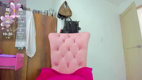 Snapshot of zule__williams chatting on March 3, 2025, 1:09 pm zule online show from March 3, 2025, 1:09 pm