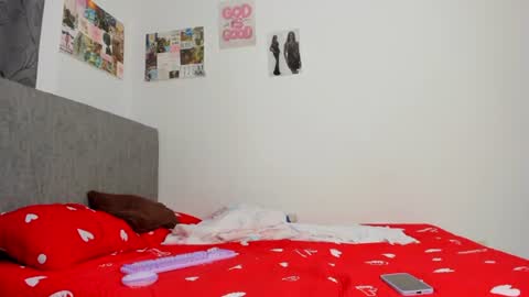 Snapshot of zule__williams chatting on July 24, 2026, 9:18 am zule online show from July 24, 2026, 9:18 am