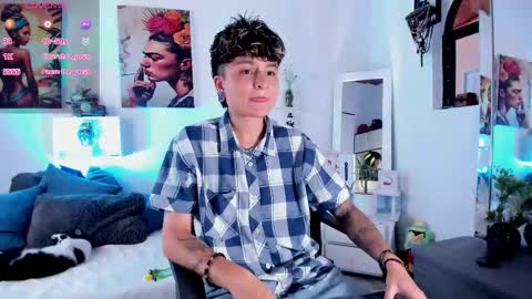 Zury Ramirez online show from December 14, 2025, 8:13 pm