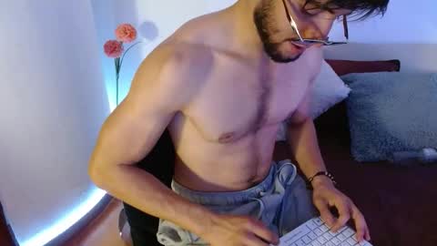 Zyon online show from September 9, 2025, 1:32 pm