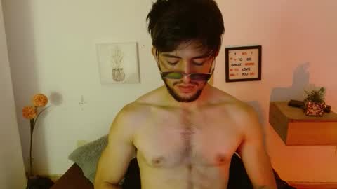 Zyon online show from September 12, 2025, 1:33 pm