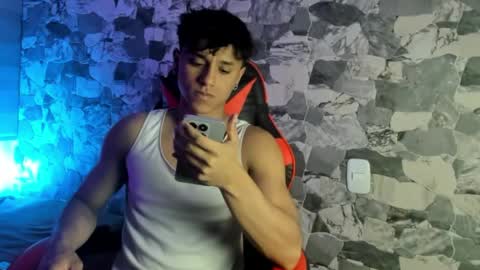 zyzz_1812 online show from April 2, 2026, 5:05 am