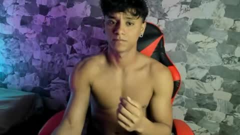 Snapshot of zyzz_1812 chatting on May 5, 2026, 4:20 am zyzz_1812 online show from May 5, 2026, 4:20 am