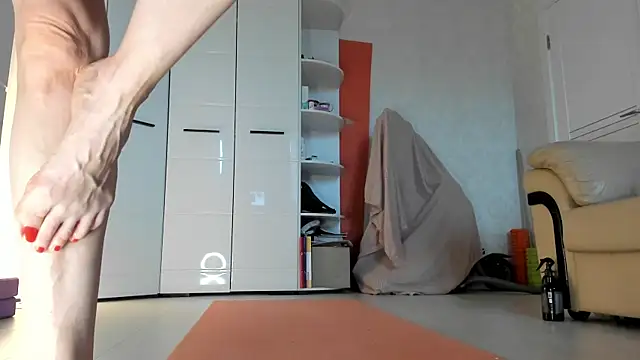 angelmommu online show from March 23, 2025, 4:27 am