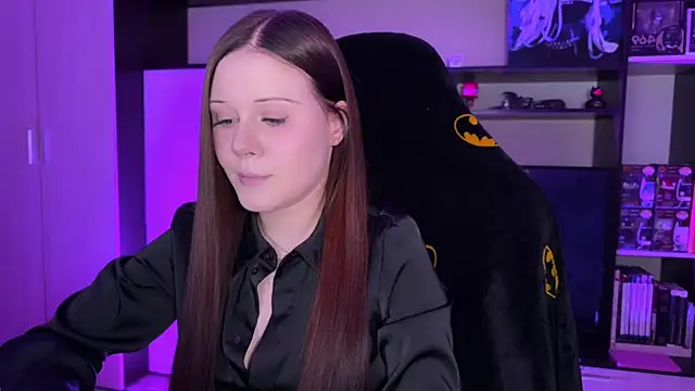 jasminevine online show from April 6, 2026, 9:27 pm