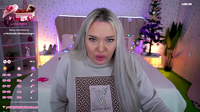 MissyMartinez online show from December 18, 2025, 9:04 am