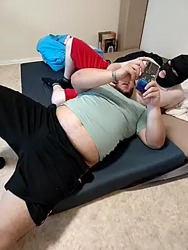 genderfluidco2 online show from November 8, 2025, 10:48 am