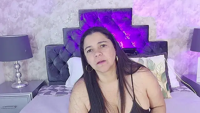 elizabeth coleman online show from May 13, 2026, 9:00 pm